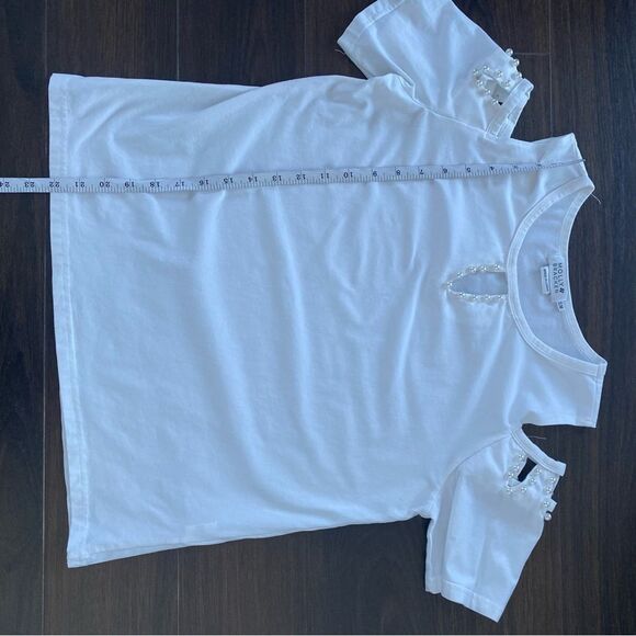MOLLY BRACKEN | cut out shoulder tee - Picture 7 of 8